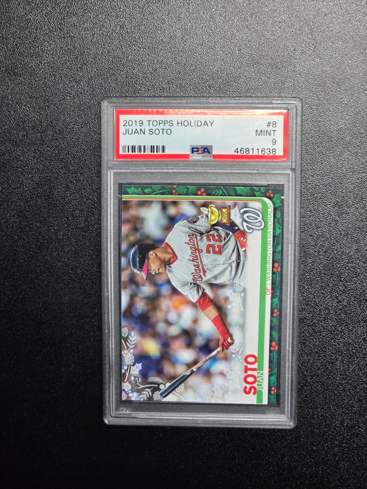 2019 Topps Holiday Juan Soto #8